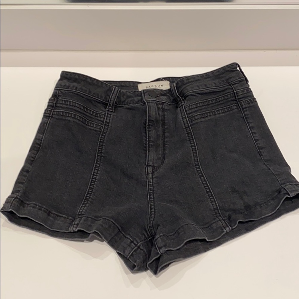 pacsun black mom shorts